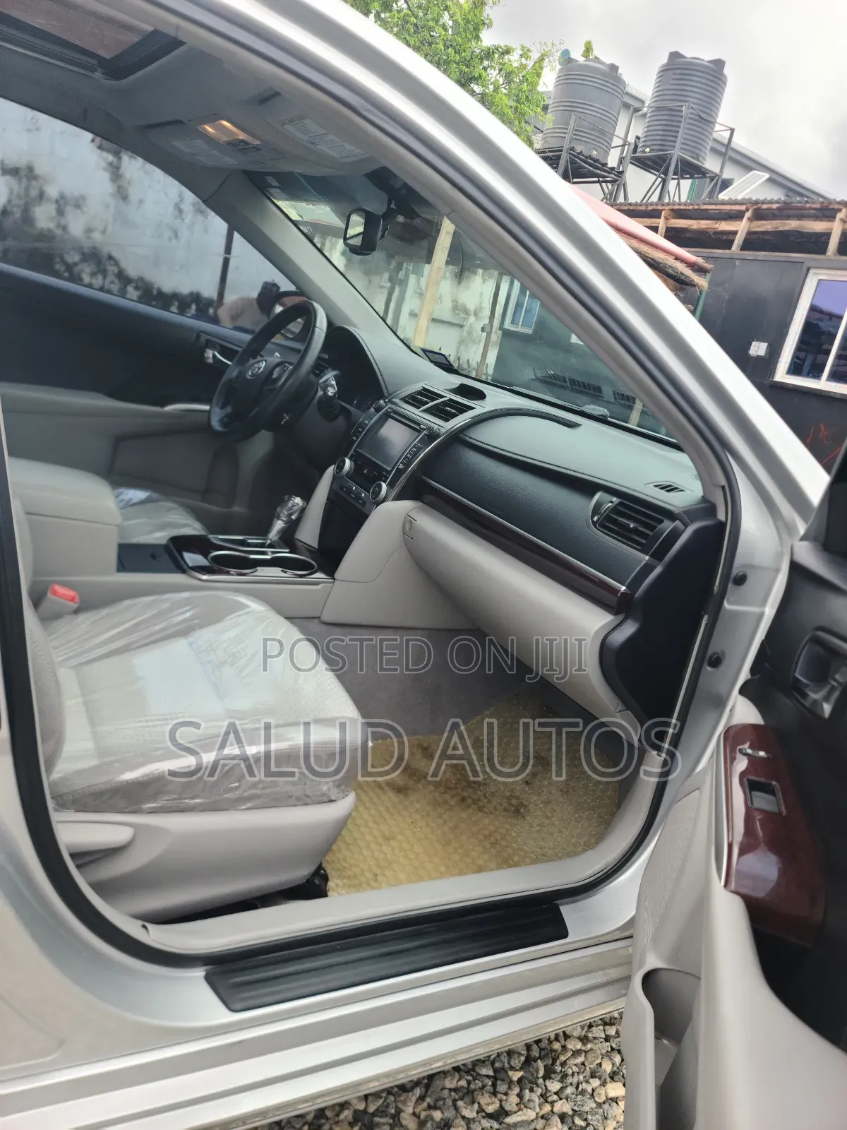 Toyota Camry XLE 4dr Sedan (2.5L 4cyl 6A) 2014 Silver