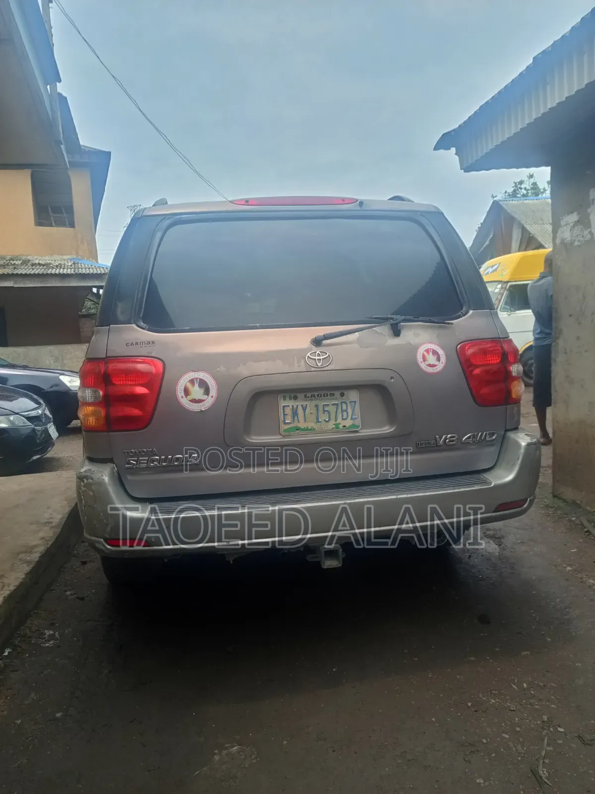 Toyota Sequoia 2002 Brown
