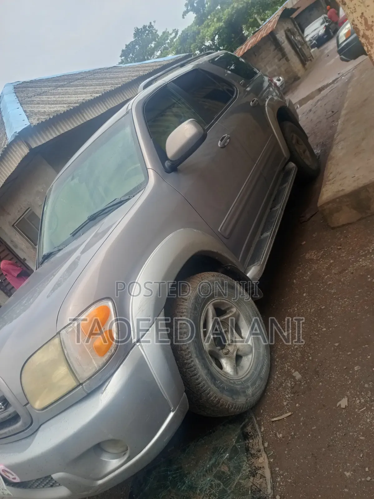 Toyota Sequoia 2002 Brown