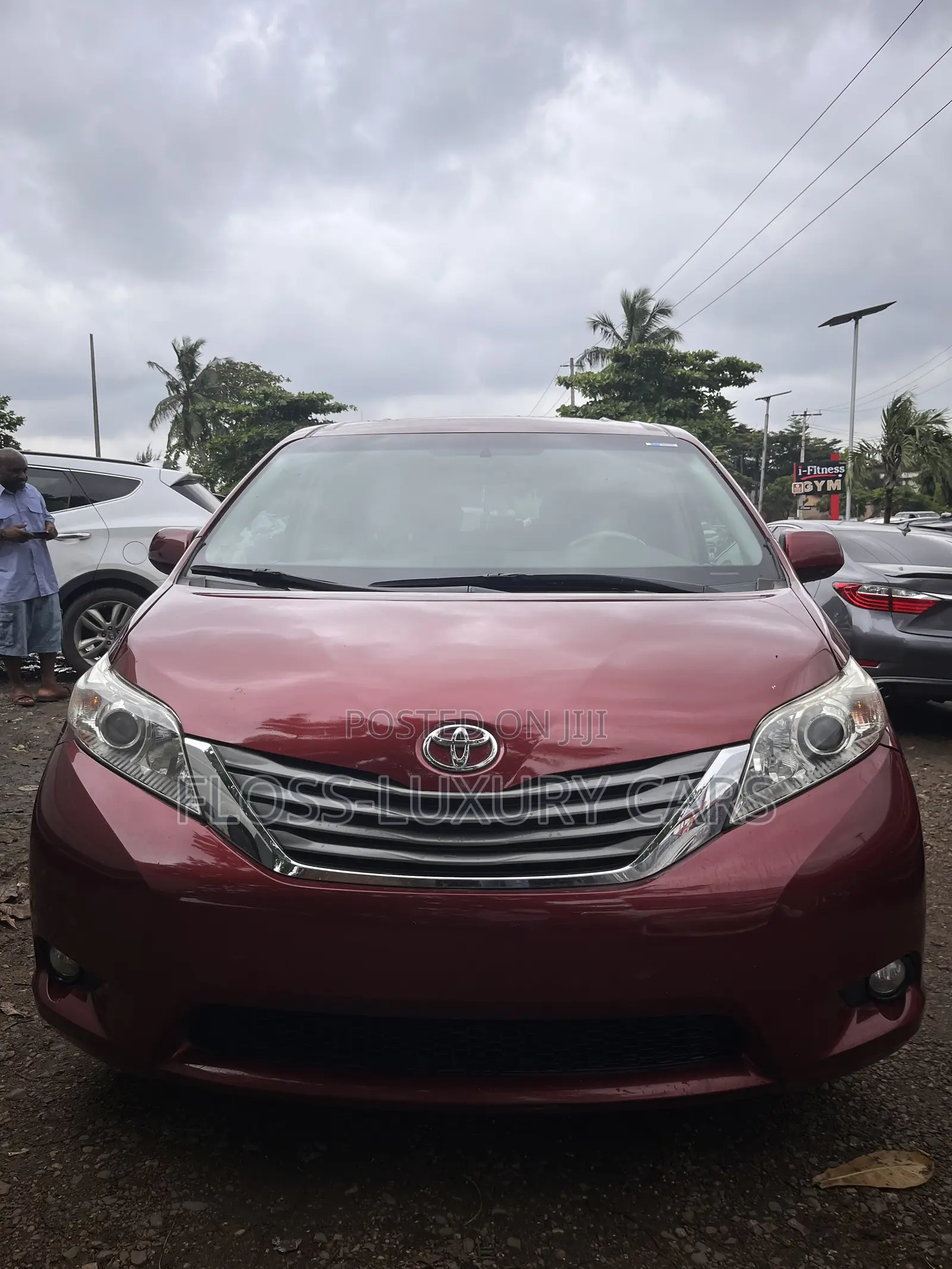 Toyota Sienna 2012 Burgundy