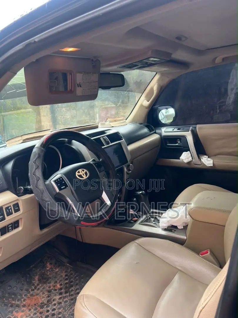 Toyota 4-Runner Limited 4X4 2013 Black