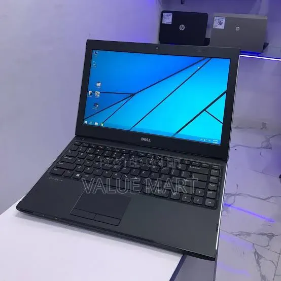 Laptop Dell Latitude 3330 4GB Intel Core i5 SSD 128GB
