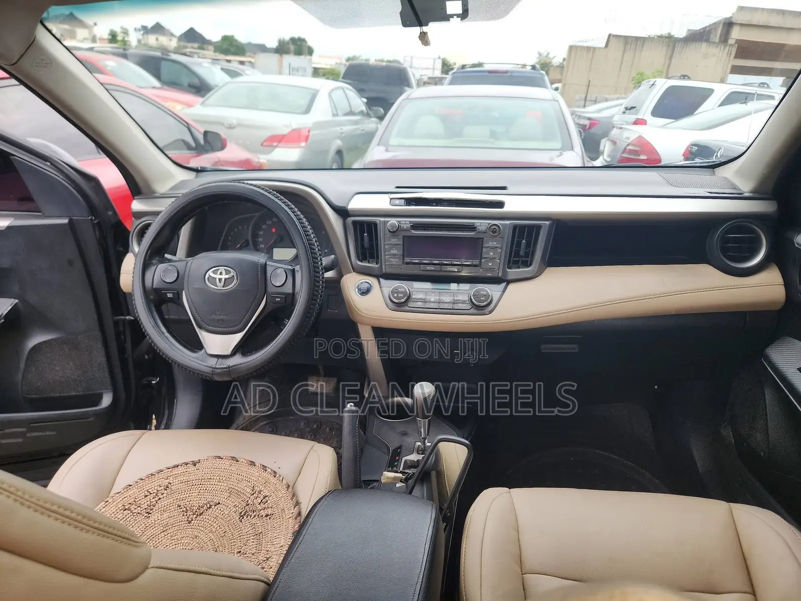 Toyota RAV4 XLE AWD (2.5L 4cyl 6A) 2013 Black