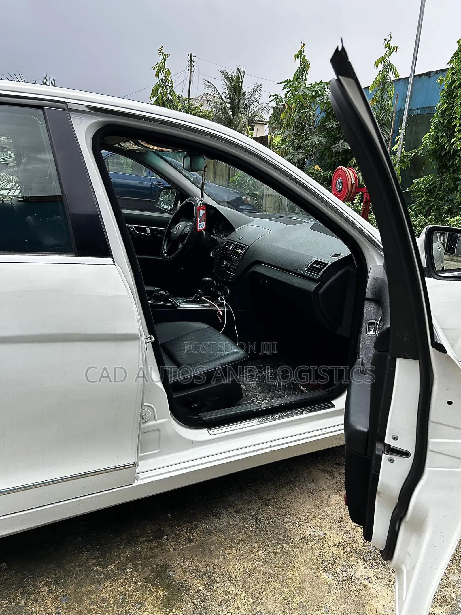 Mercedes-Benz C300 2008 White
