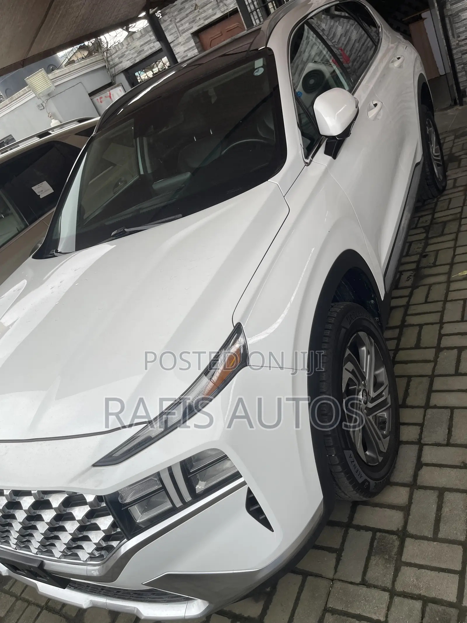 Hyundai Santa Fe Limited 2021 White