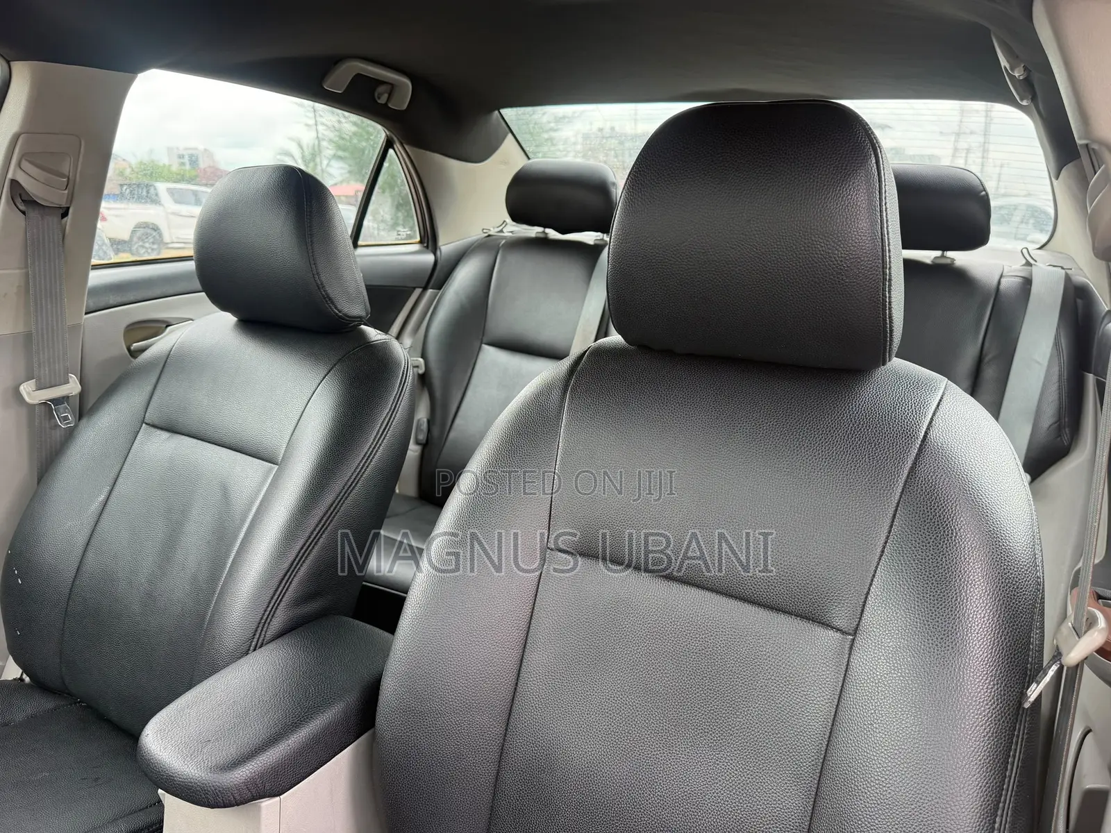 Toyota Corolla LE 4dr Sedan (1.8L 4cyl 4A) 2013 Black