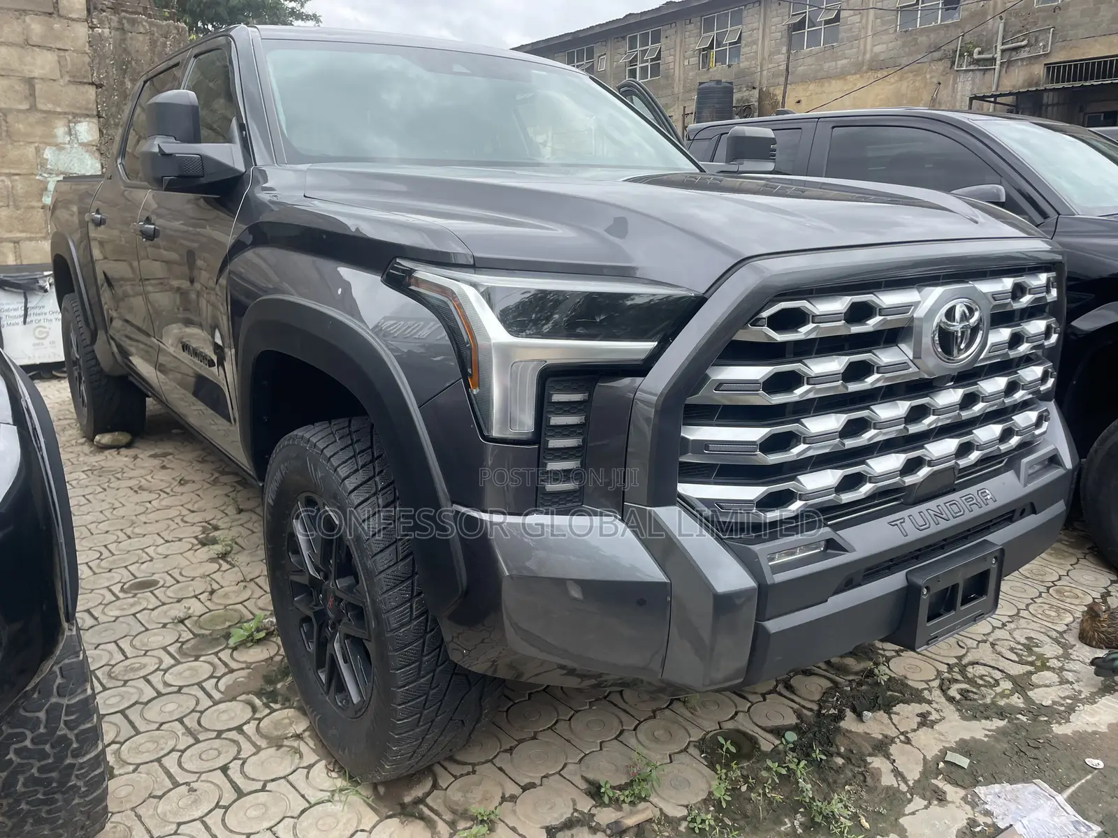 Toyota Tundra 2025 Black