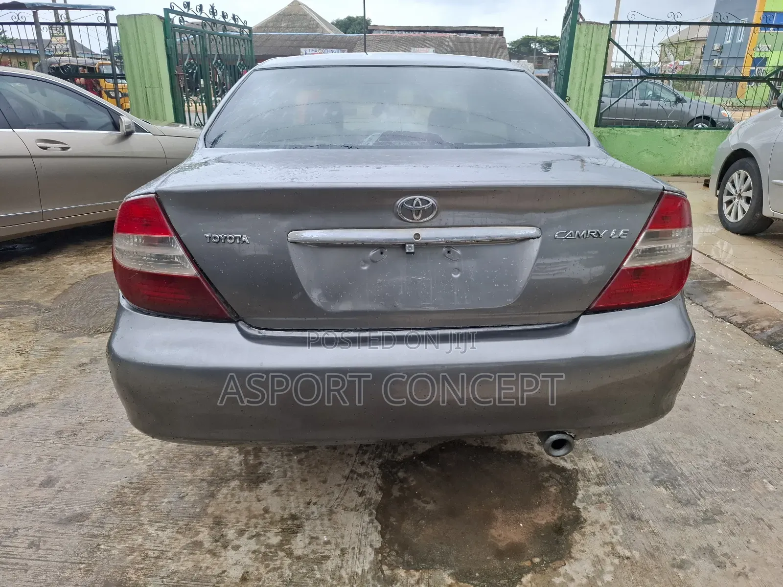 Toyota Camry LE 4dr Sedan (2.4L 4cyl 5M) 2003 Gray