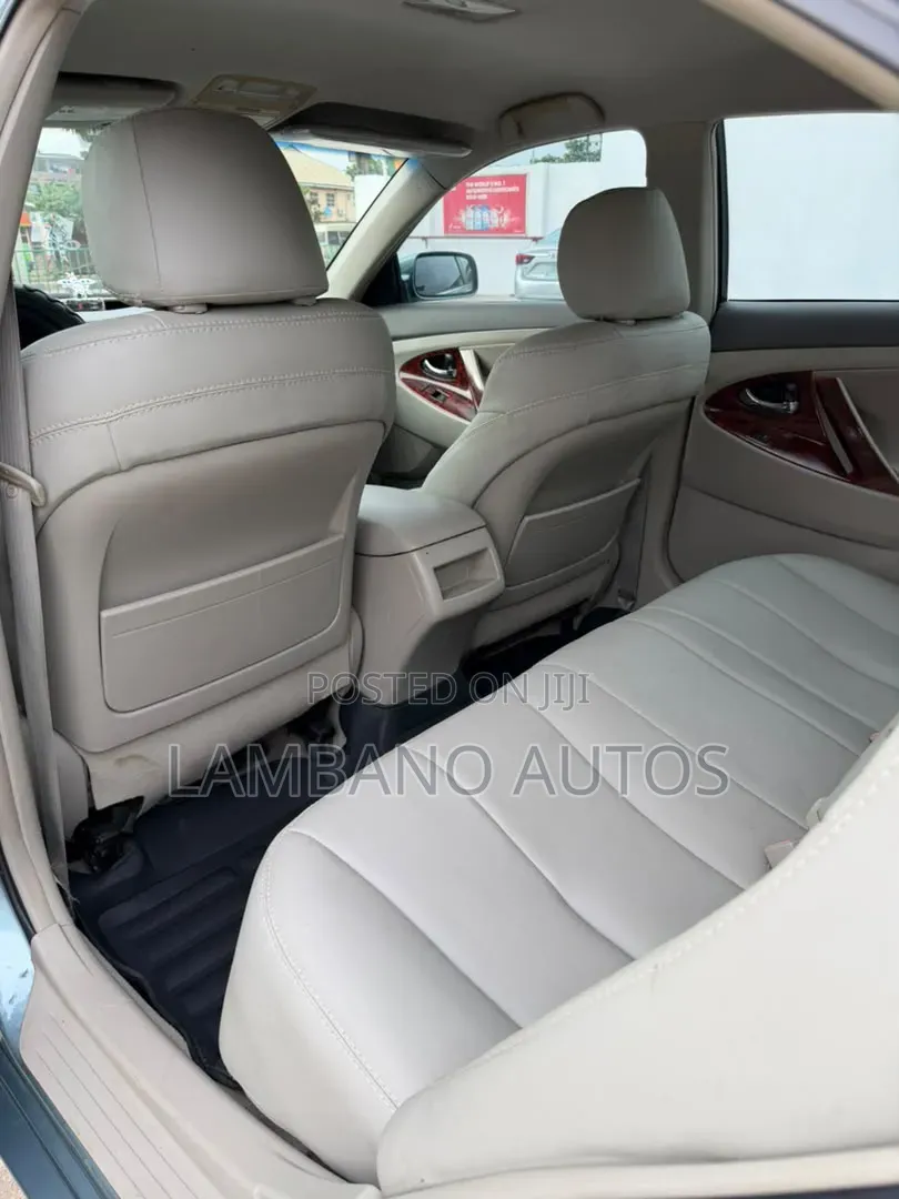 Toyota Camry 2010 Green