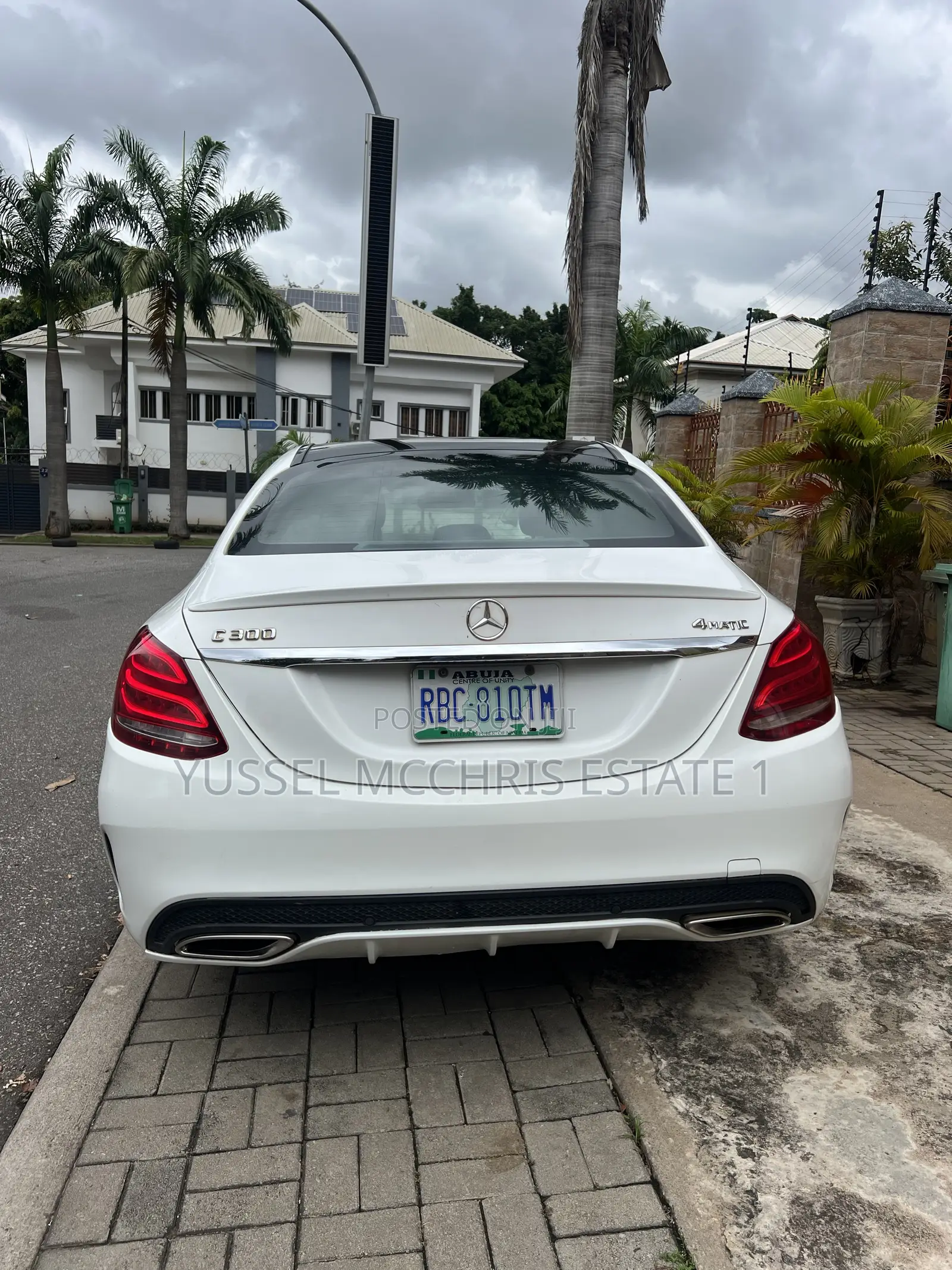 Mercedes-Benz C300 Luxury 4Matic Sedan AWD (2.0L 4cyl 7A) 2016 White