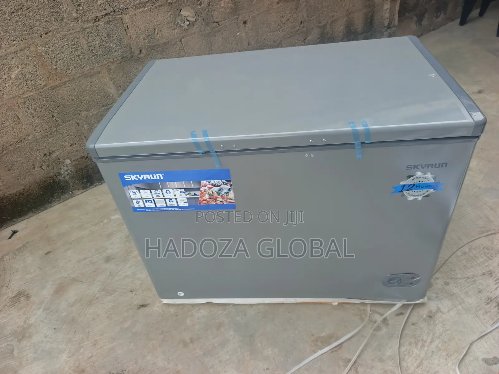 Skyrun BD-300HNW Roomy Chest Freezer