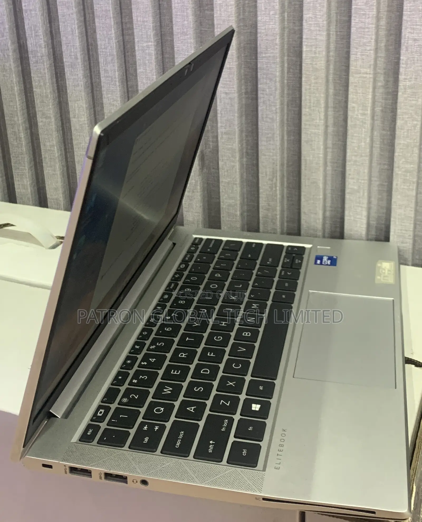 Laptop HP EliteBook 830 G8 8GB Intel Core i7 SSD 512GB