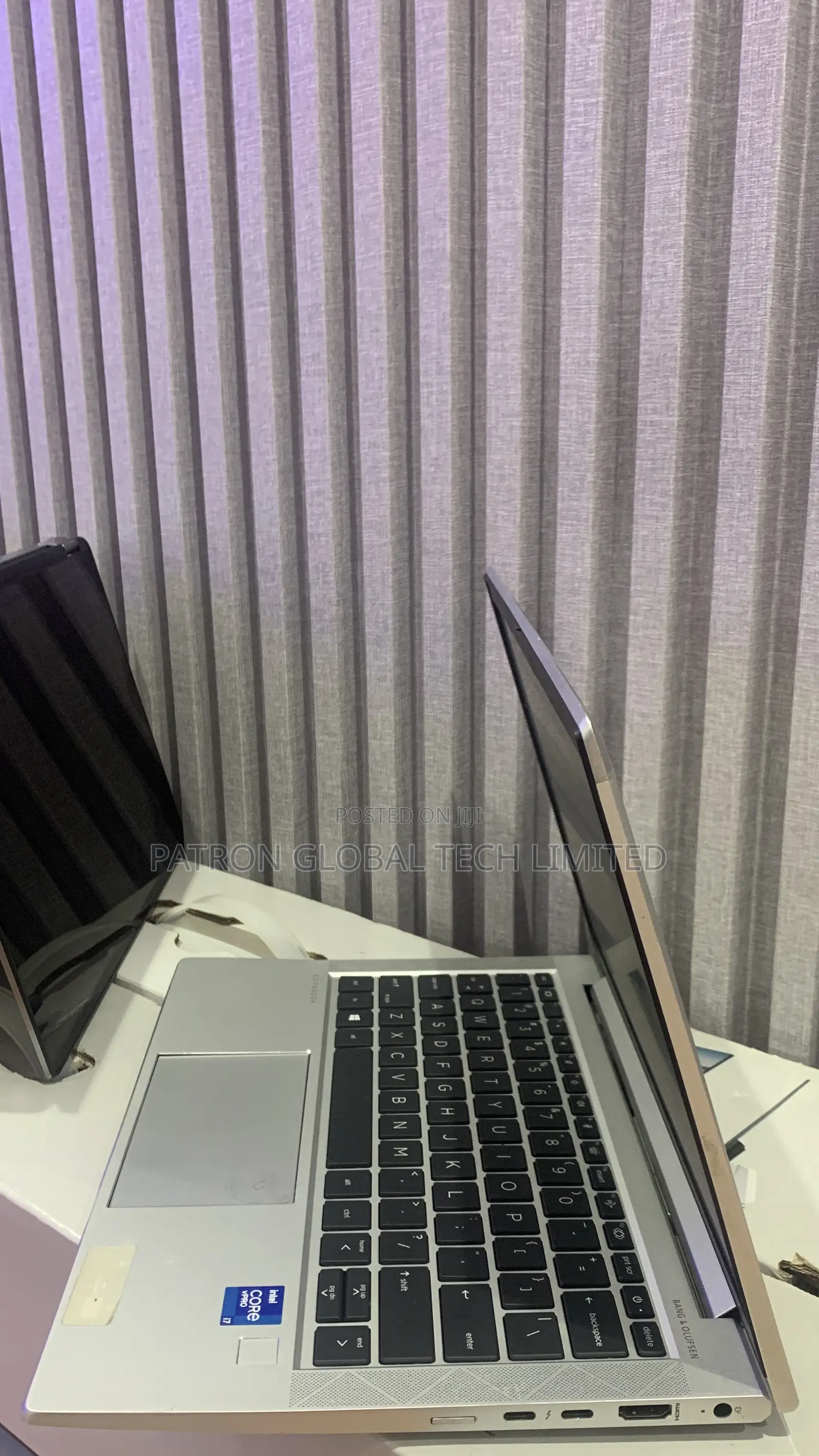 Laptop HP EliteBook 830 G8 8GB Intel Core i7 SSD 512GB