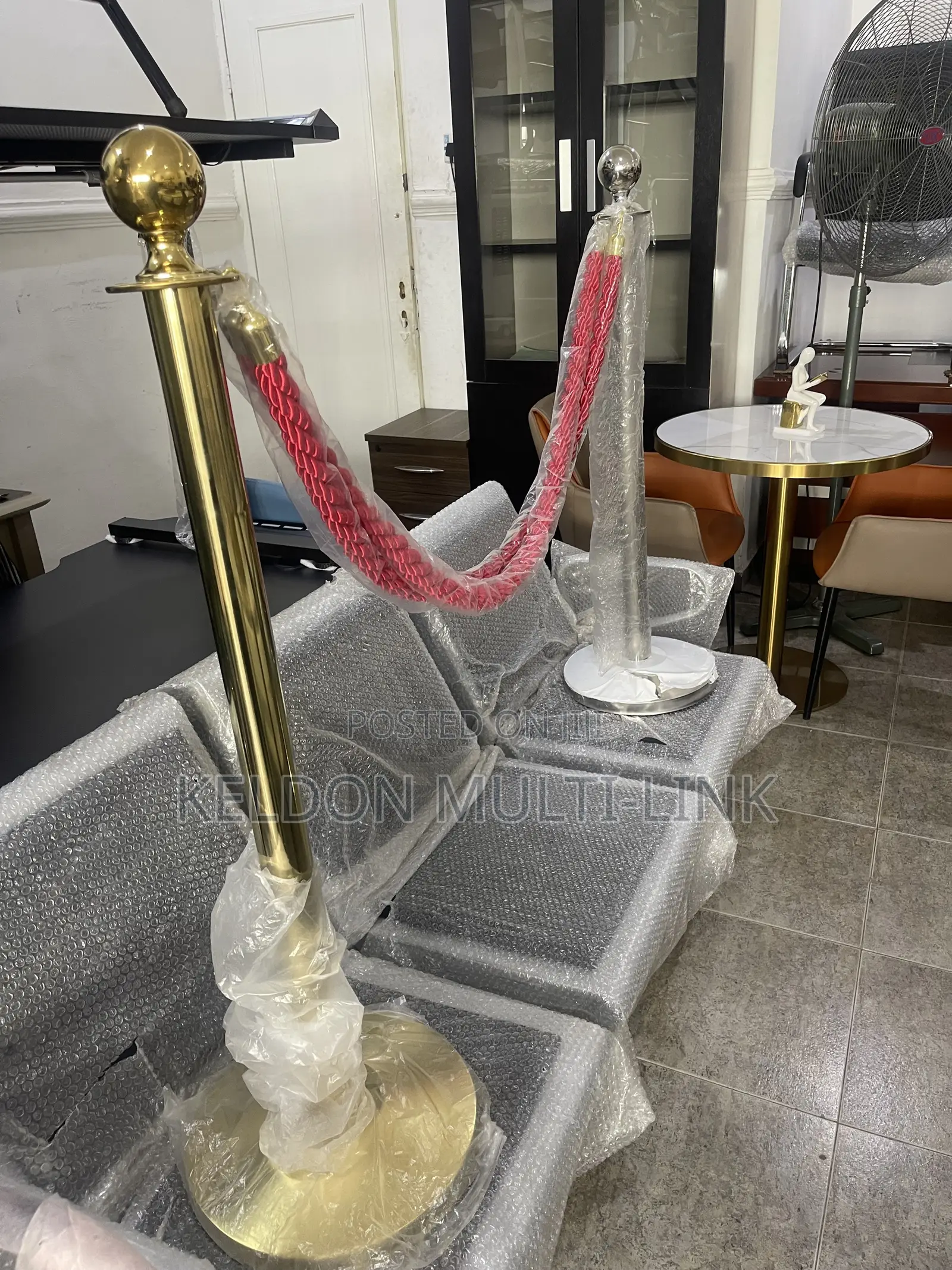 Pairs of Rope With 2 Stands for Banks, Schools and Official Places