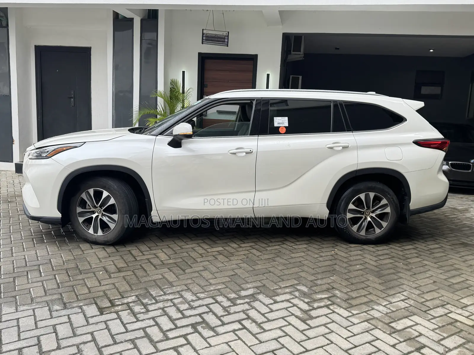 Toyota Highlander XLE AWD 2020 White