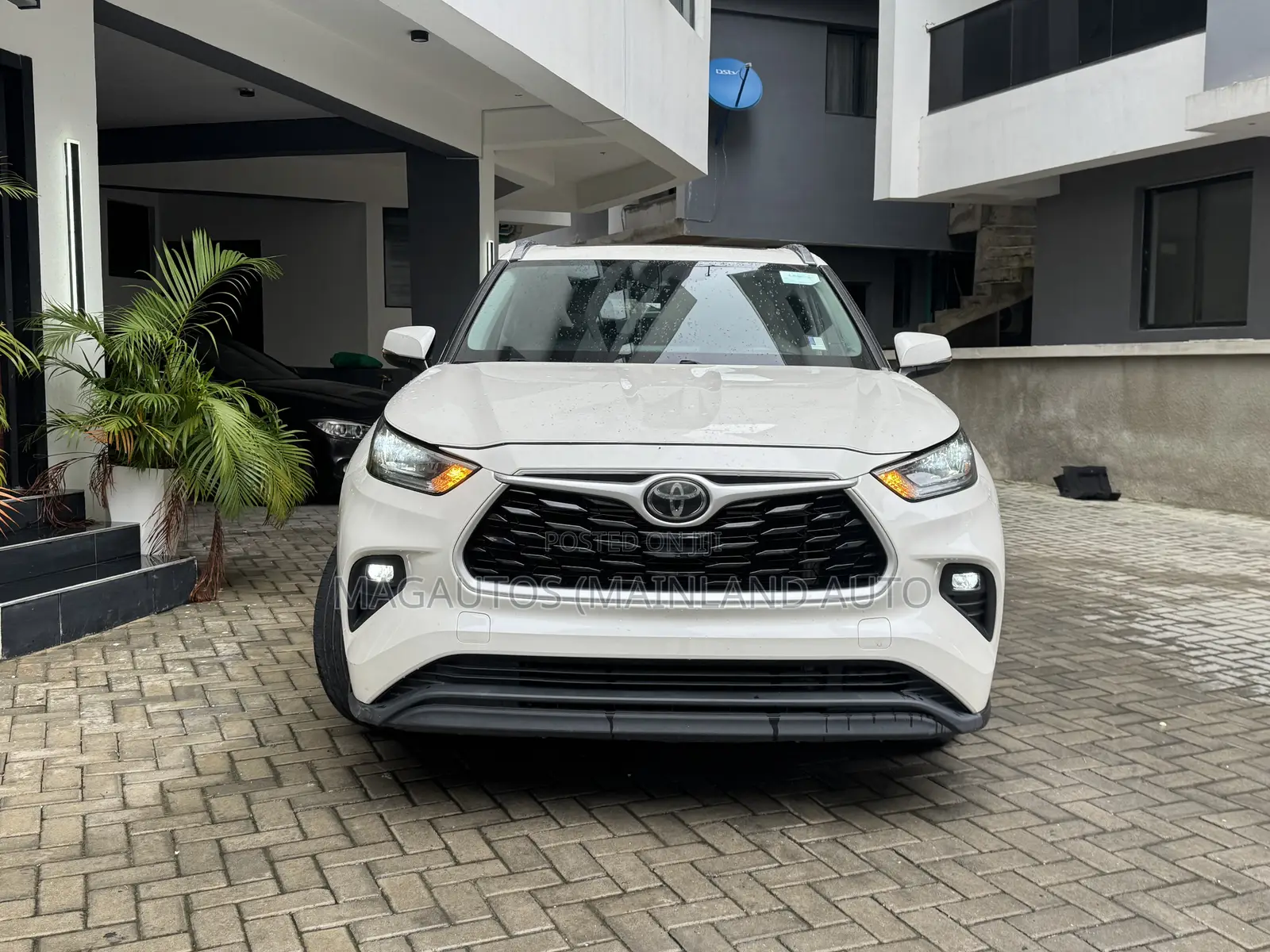 Toyota Highlander XLE AWD 2020 White