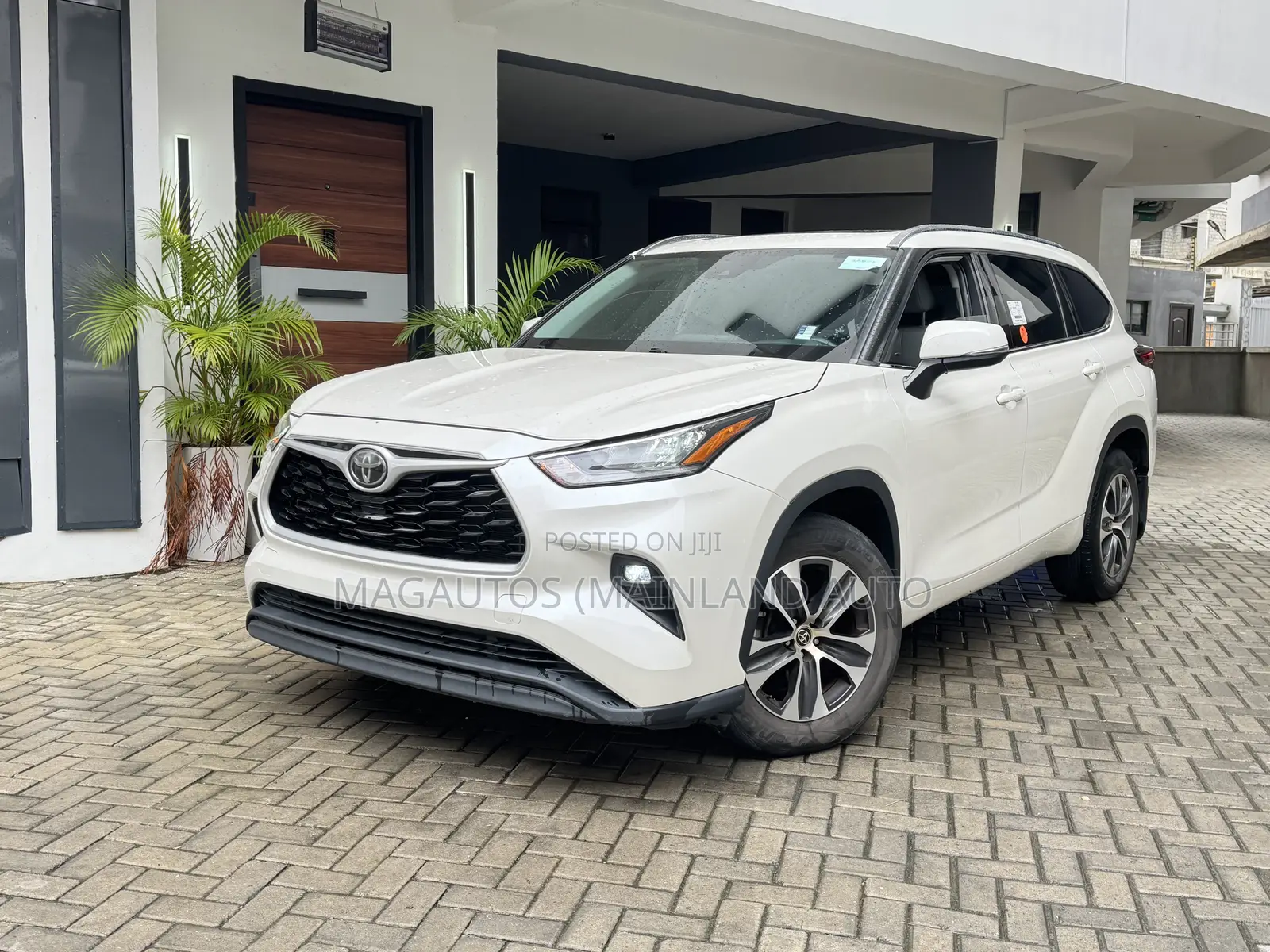 Toyota Highlander XLE AWD 2020 White
