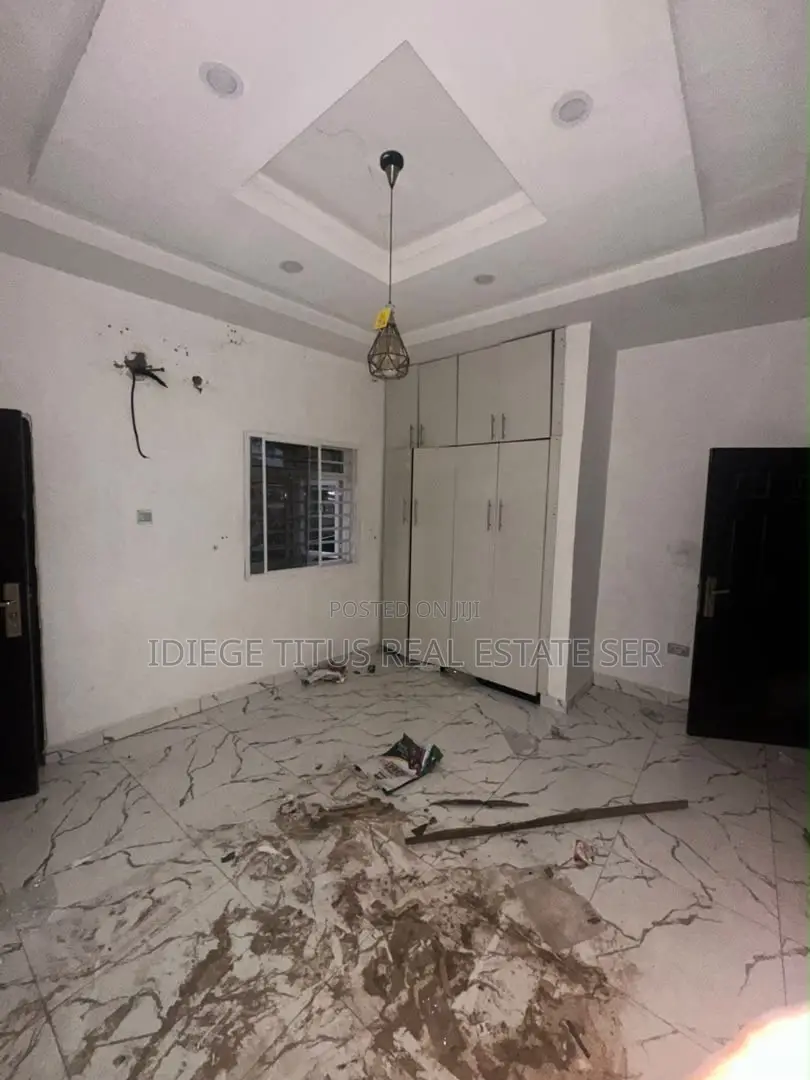 2bdrm Block of Flats in Phase 4, Kubwa for rent
