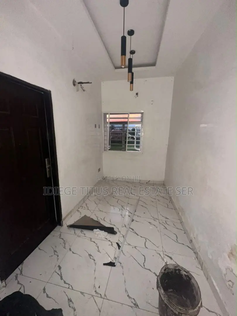 2bdrm Block of Flats in Phase 4, Kubwa for rent