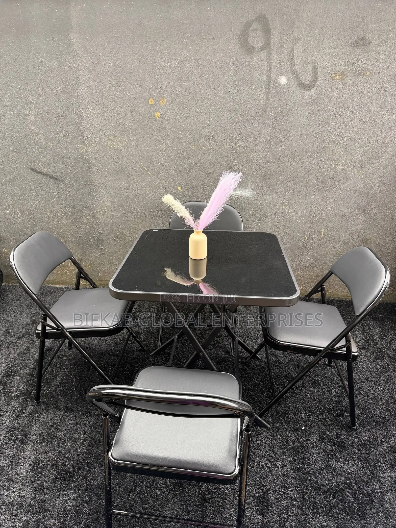Foldable Chairs and Foldable Table