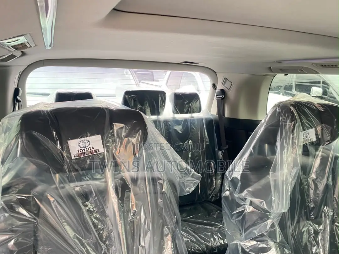 Toyota Alphard 2022 White