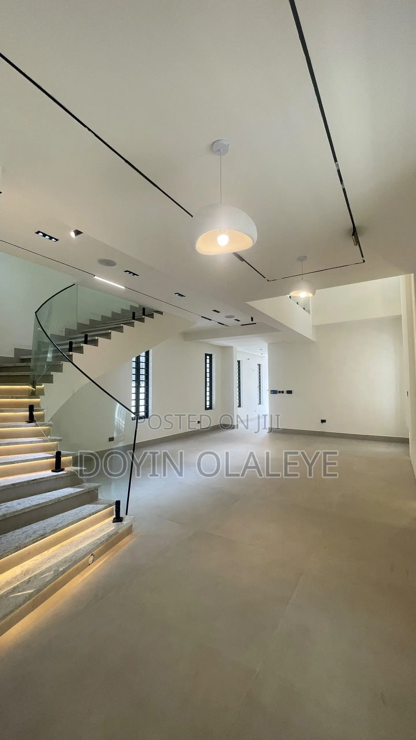 5bdrm Duplex in Lekki Phase 1 for sale