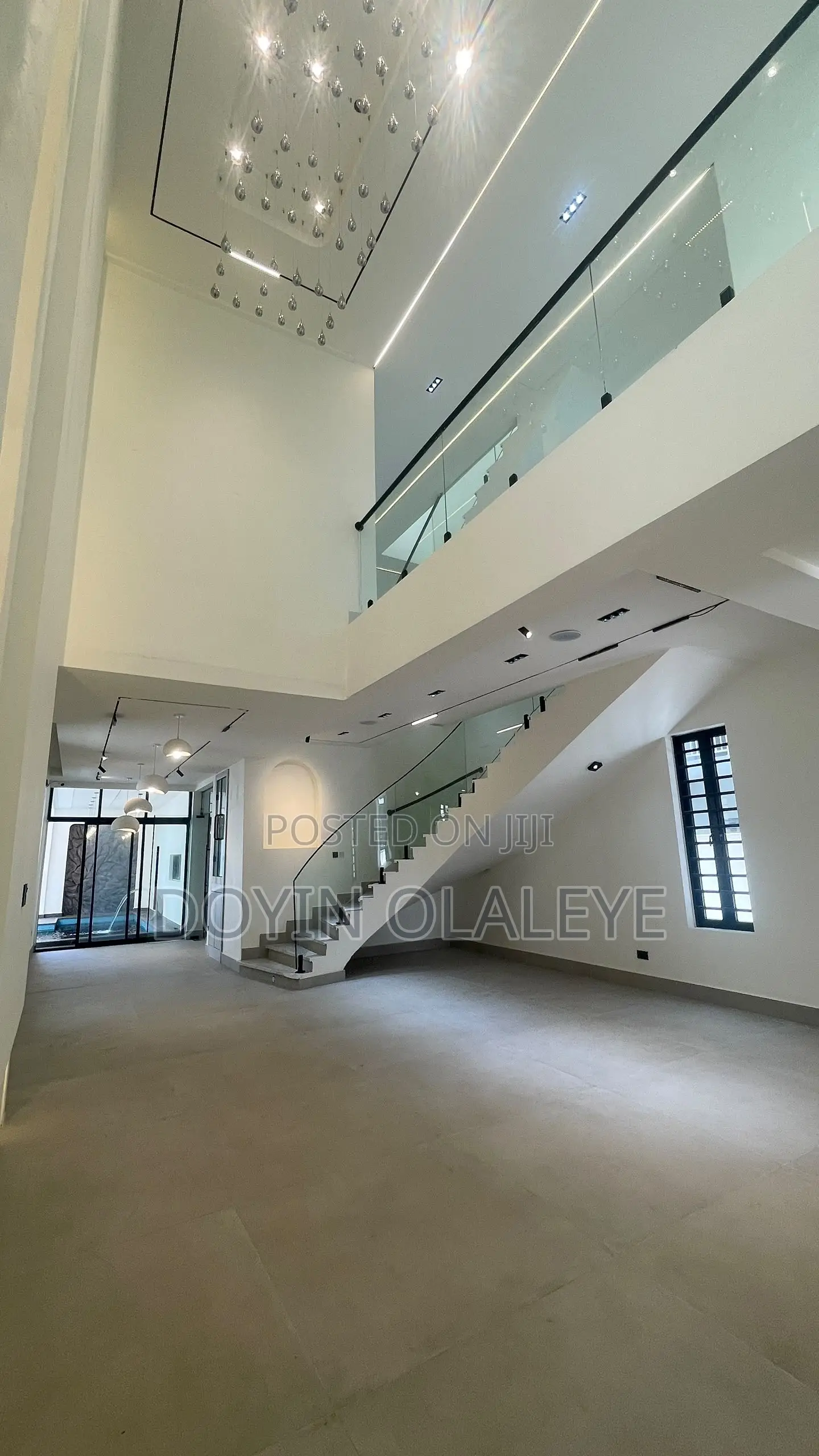 5bdrm Duplex in Lekki Phase 1 for sale