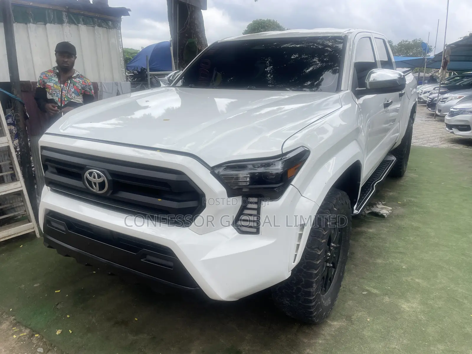 Toyota Tacoma 2024 White