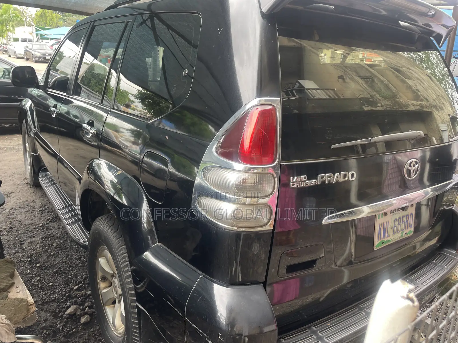Toyota Land Cruiser Prado 2011 Black