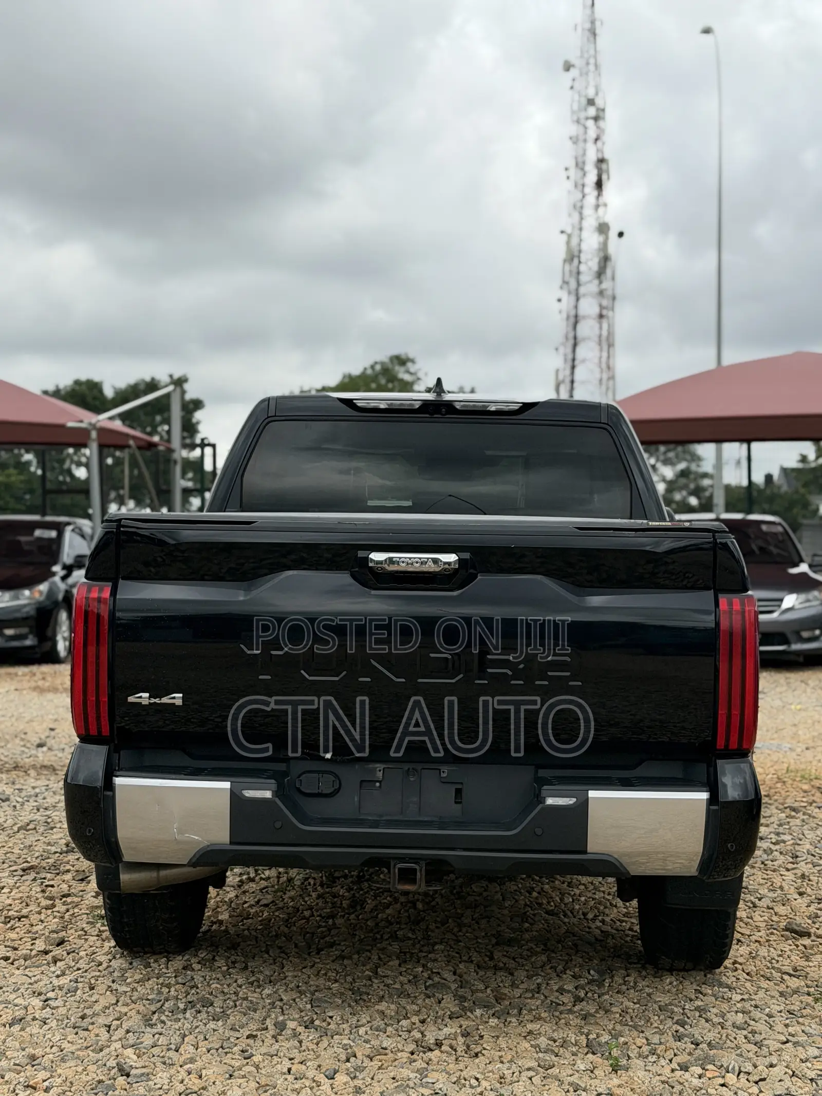 Toyota Tundra 2023 Black