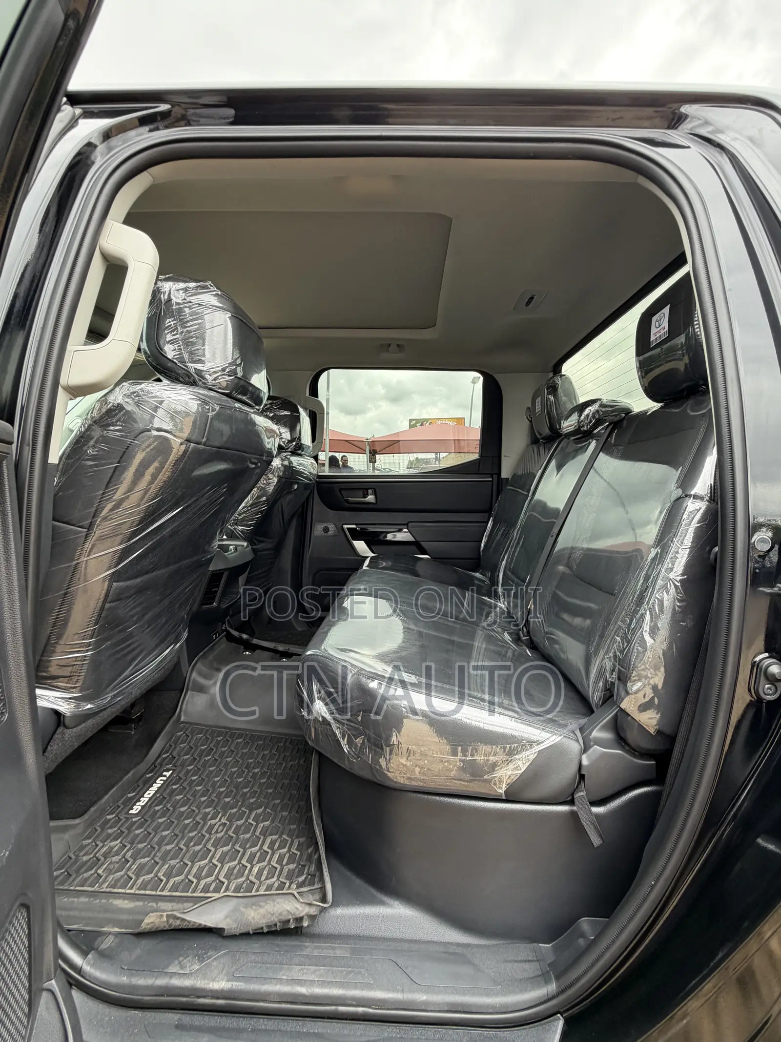 Toyota Tundra 2023 Black