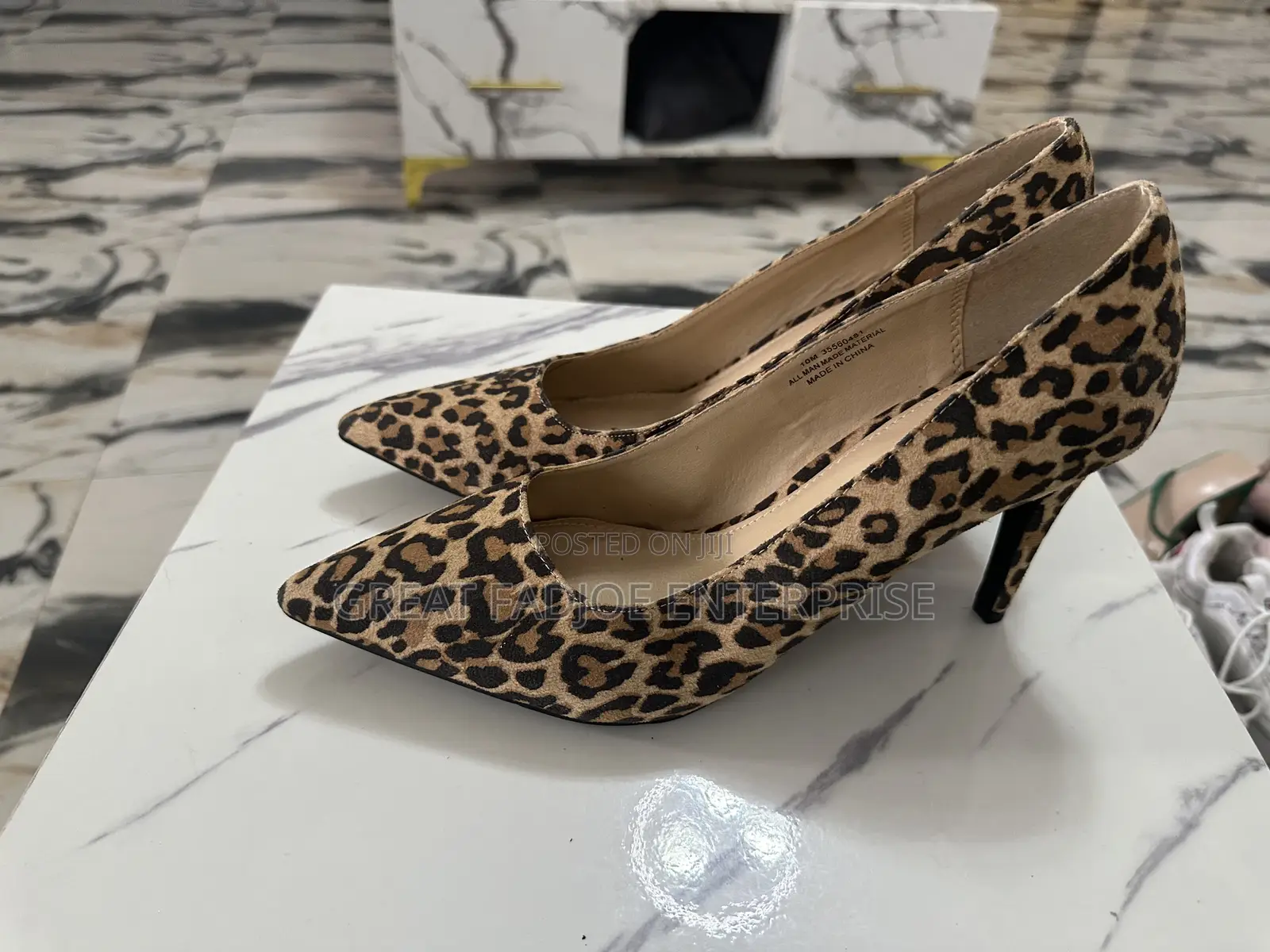 Chic Leopard Print Stiletto Pumpsl