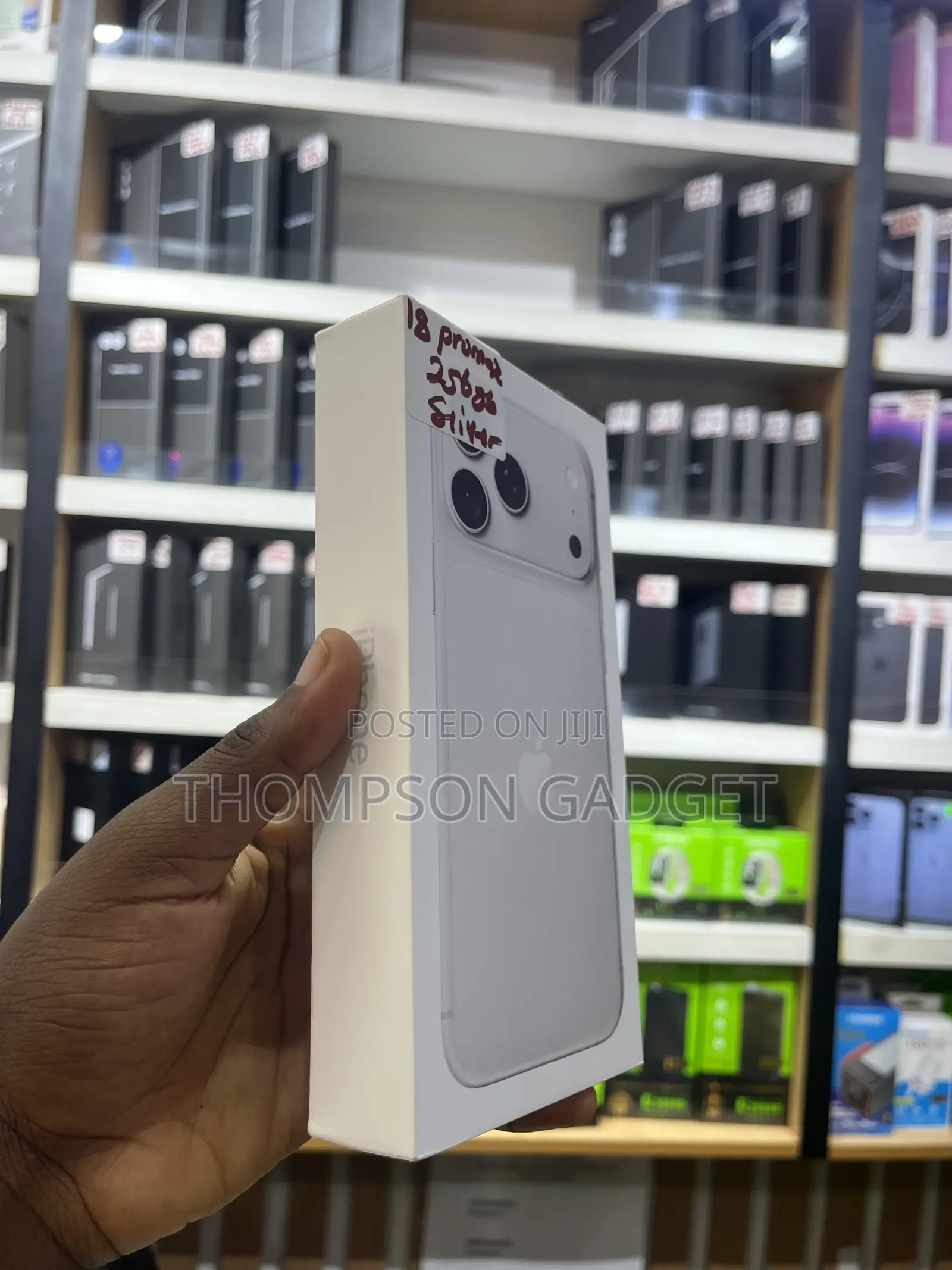 New Apple iPhone 18 Pro Max 256 GB Silver