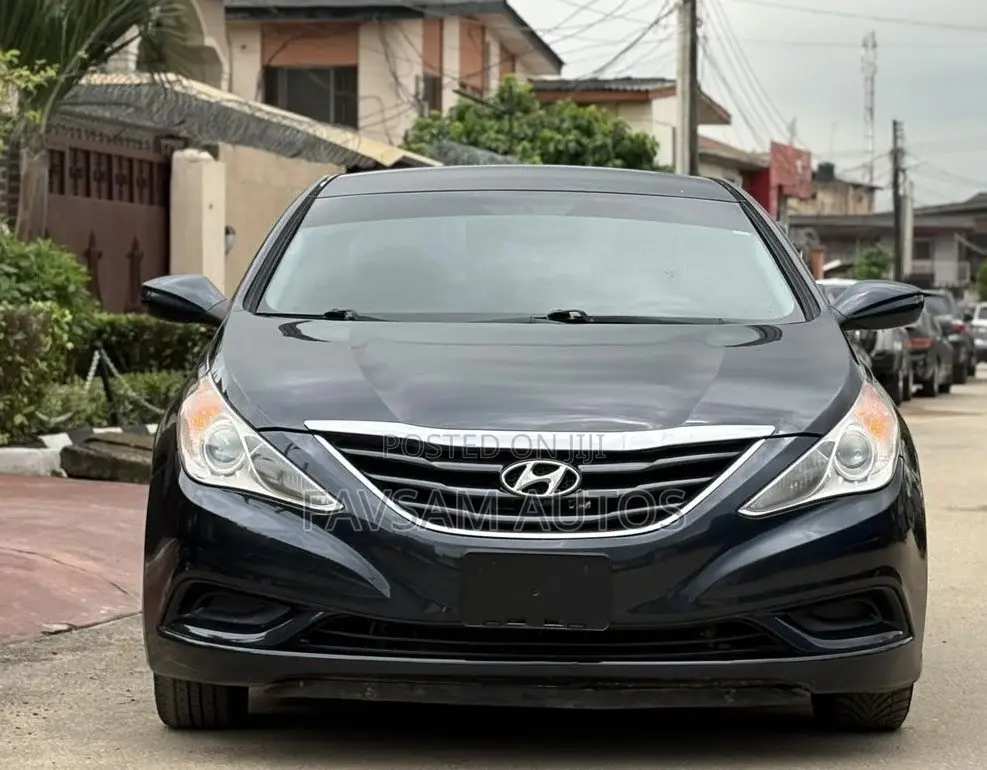 Hyundai Sonata 2013 Black