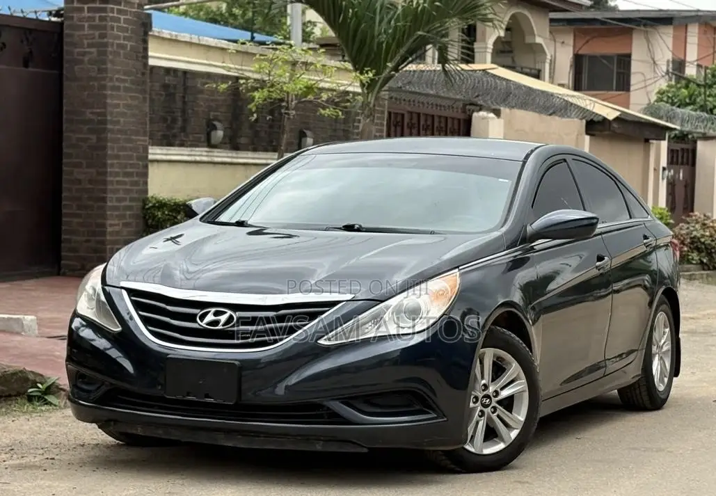 Hyundai Sonata 2013 Black
