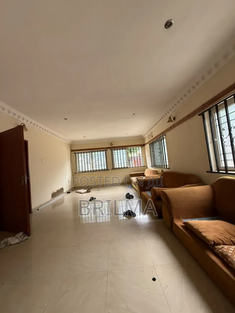 4bdrm Bungalow in Mbora for sale