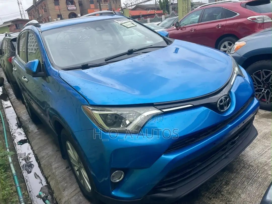 Toyota RAV4 Limited AWD (2.5L 4cyl 6A) 2016 Blue