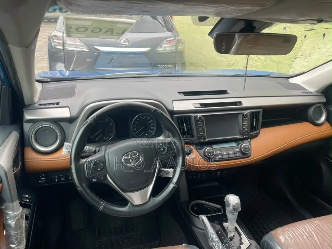 Toyota RAV4 Limited AWD (2.5L 4cyl 6A) 2016 Blue