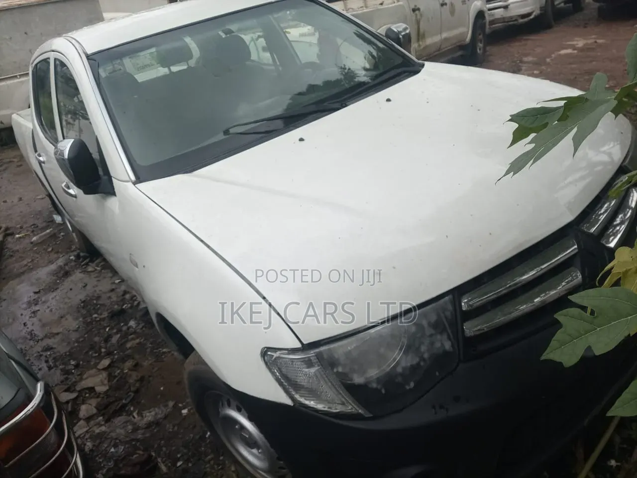 Mitsubishi L200 2010 White