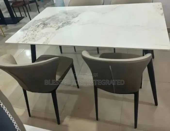Dining Table and 4 Chairs