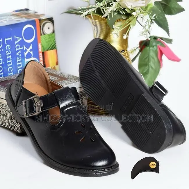 Girls Classic T-Bar Buckle School Shoes