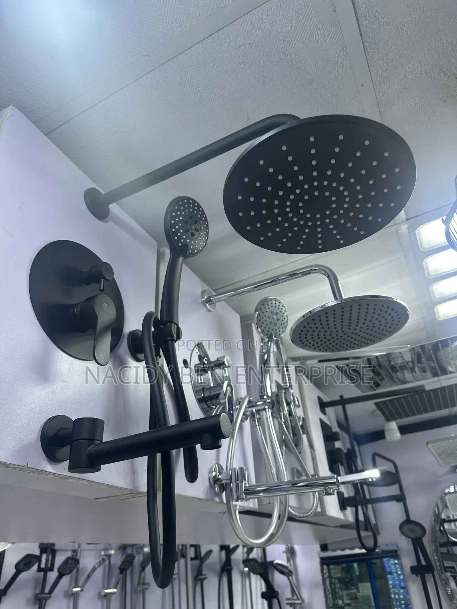 5Ways Round Condit Shower