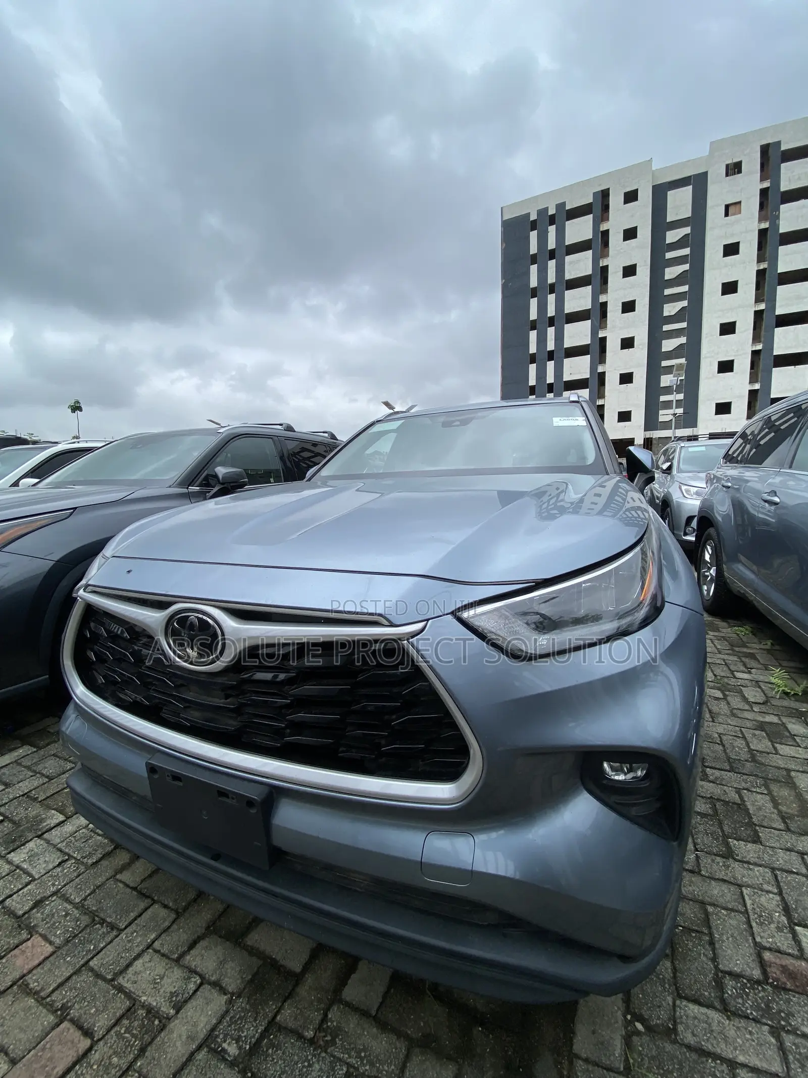 Toyota Highlander XLE AWD 2020 Blue