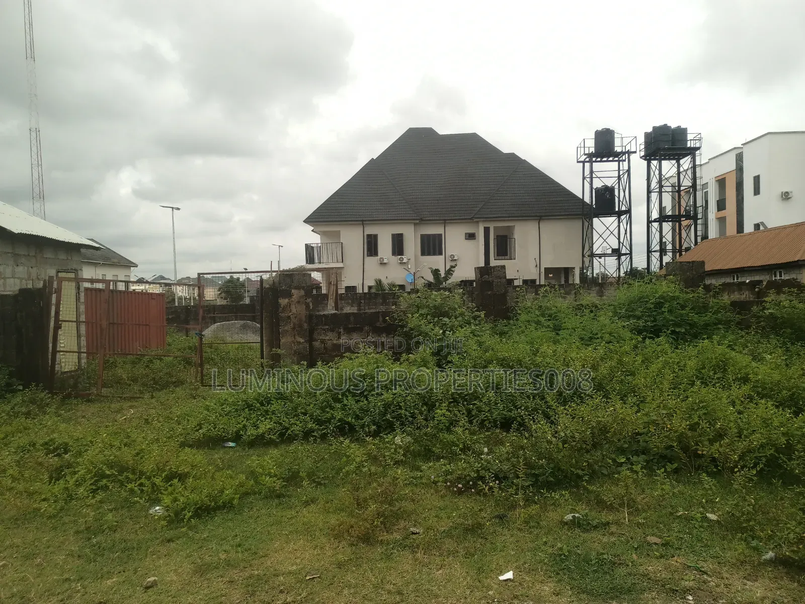 3bdrm Block of Flats in Tangerine Estate, Garki 1 for sale