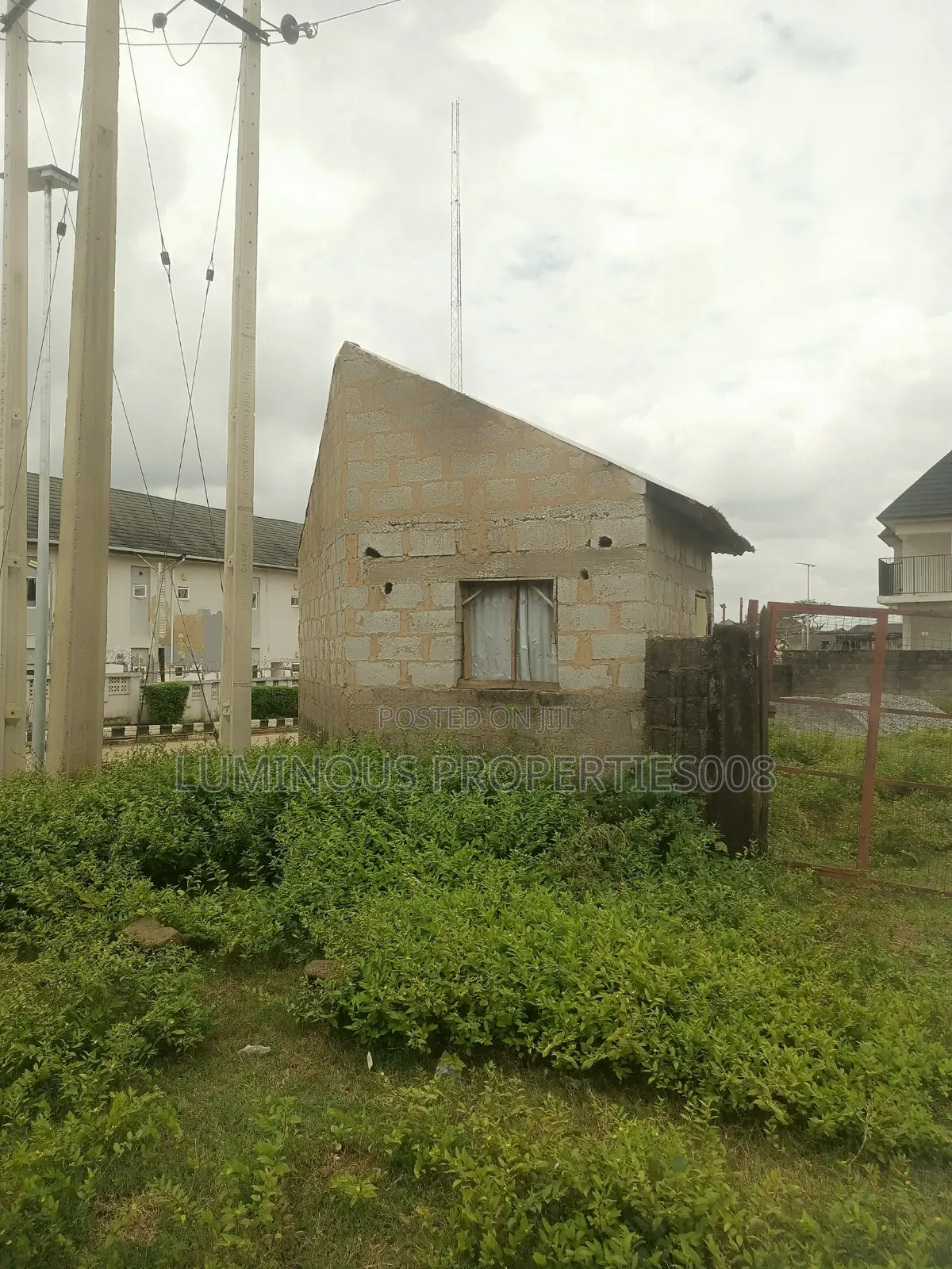 3bdrm Block of Flats in Tangerine Estate, Garki 1 for sale