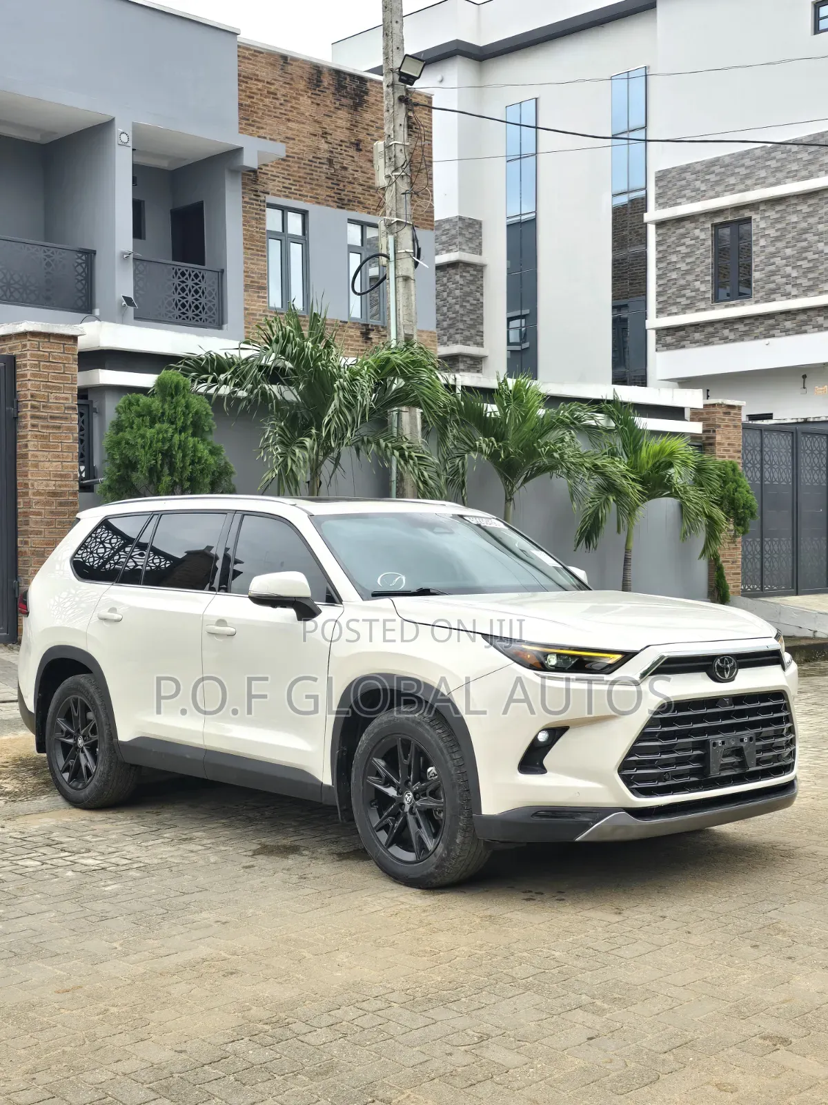 Toyota Highlander Platinum AWD 2024 White
