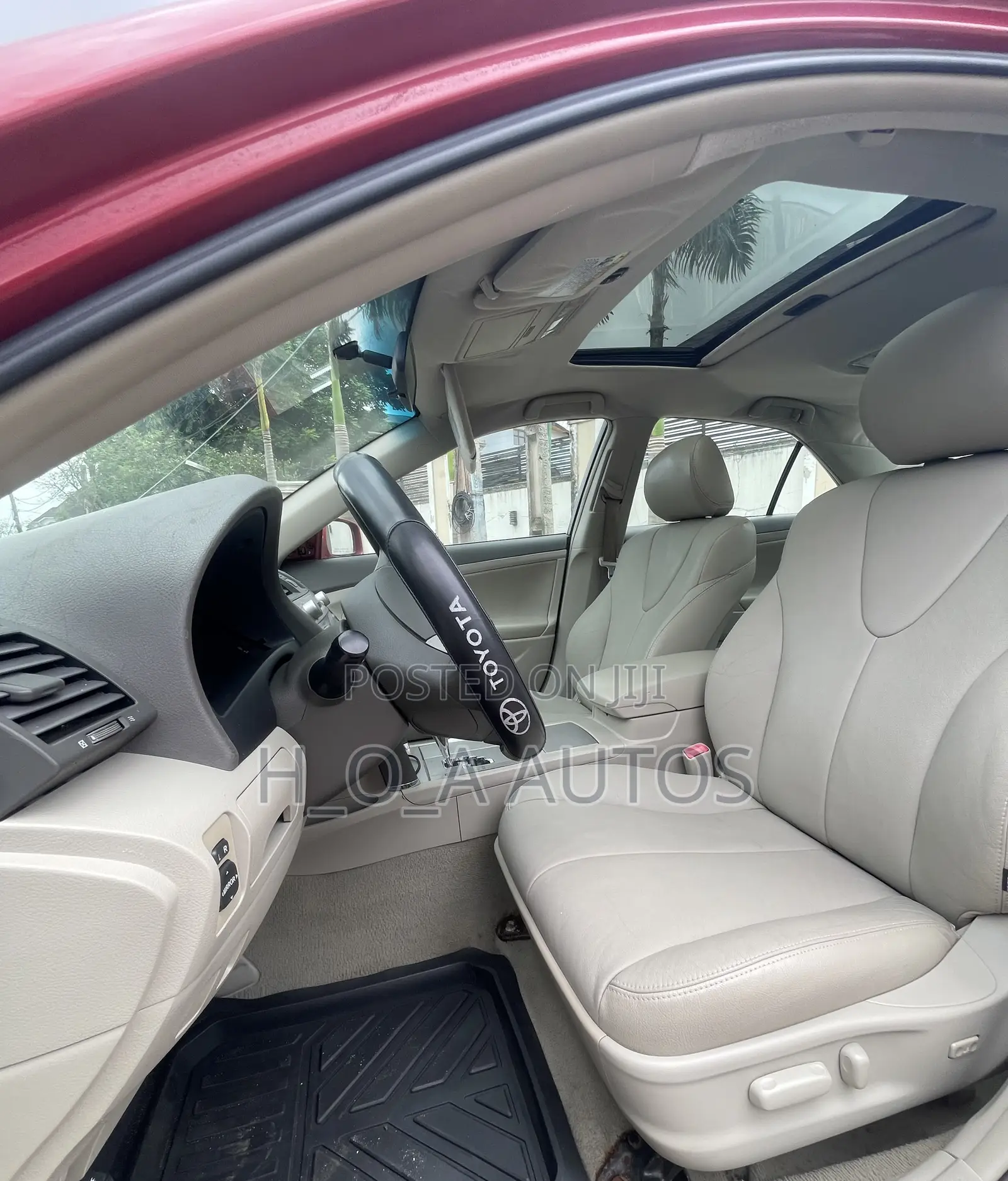 Toyota Camry LE 4dr Sedan (2.5L 4cyl 6AM) 2010 Red