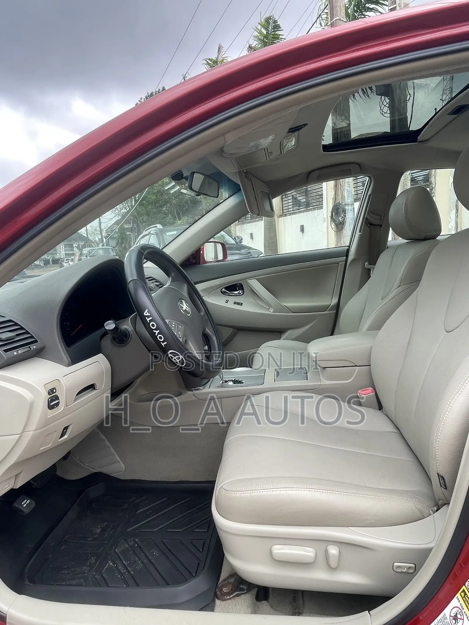 Toyota Camry LE 4dr Sedan (2.5L 4cyl 6AM) 2010 Red
