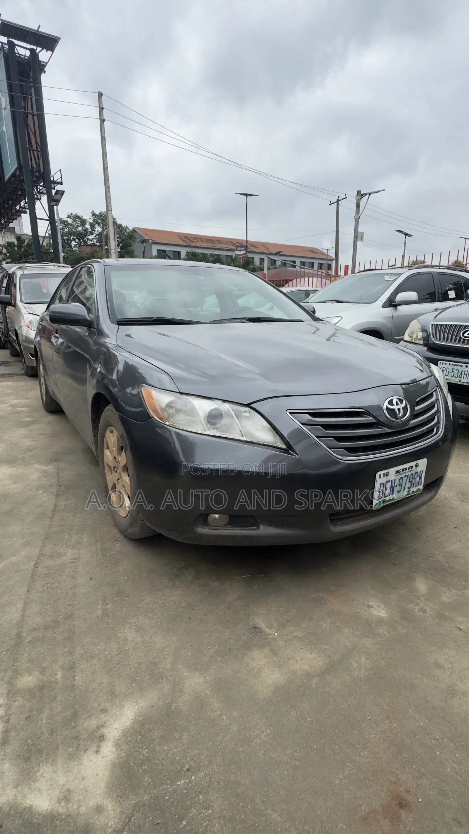 Toyota Camry XLE V6 4dr Sedan (3.5L 6cyl 6AM) 2008 Gray