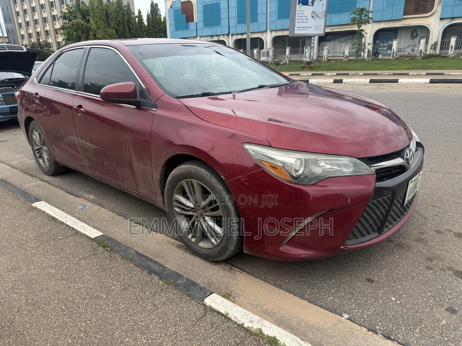 Toyota Camry SE 4dr Sedan (2.5L 4cyl 6A) 2015 Red